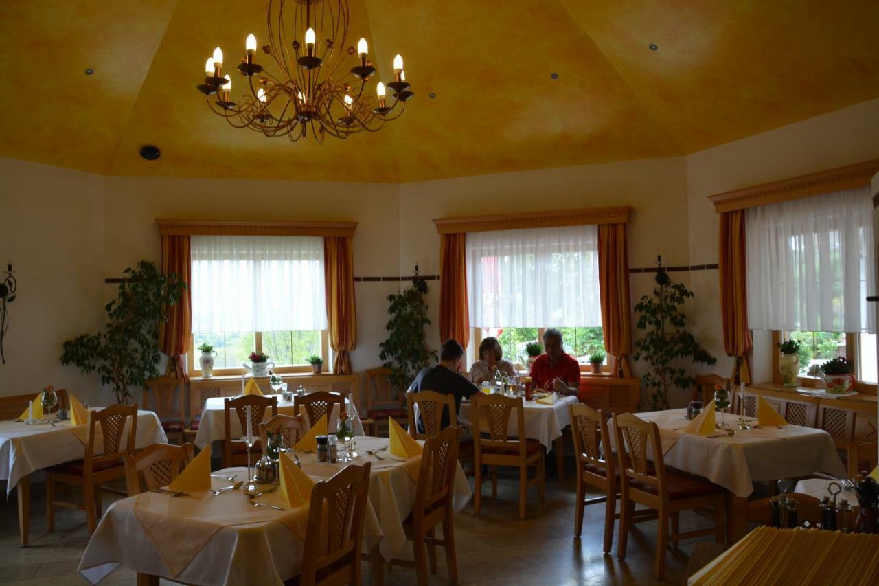 Pension Restaurant Rosenberg Еннерсдорф Экстерьер фото