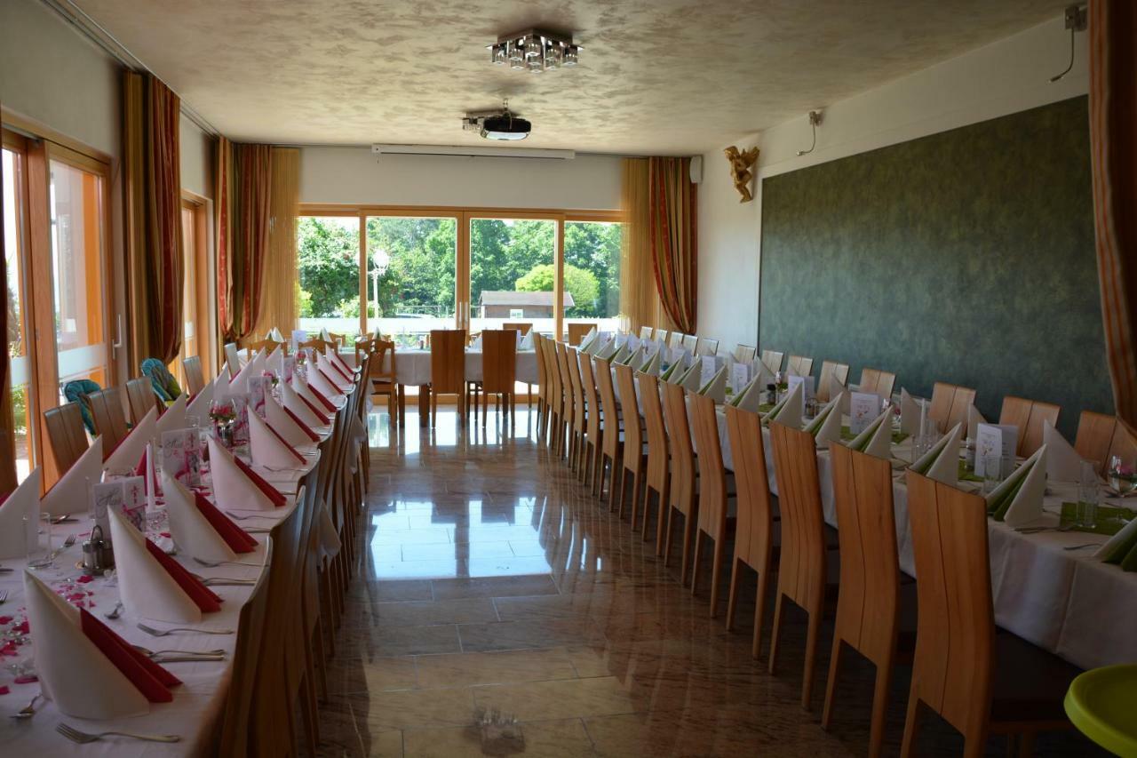 Pension Restaurant Rosenberg Еннерсдорф Экстерьер фото