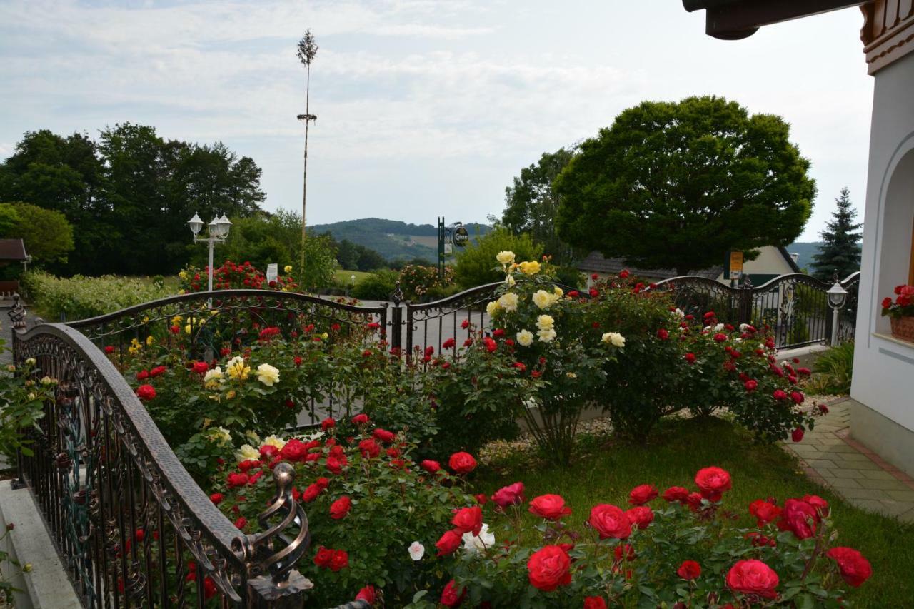 Pension Restaurant Rosenberg Еннерсдорф Экстерьер фото